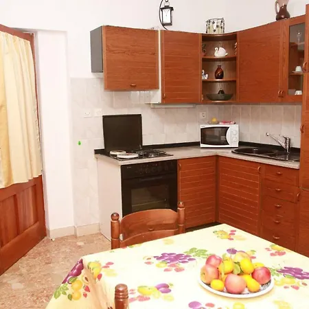 Raos Iva Apartment Trogir Exterior photo