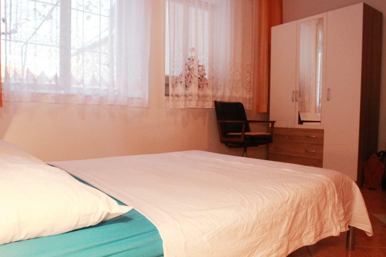 Raos Iva Lägenhet Trogir